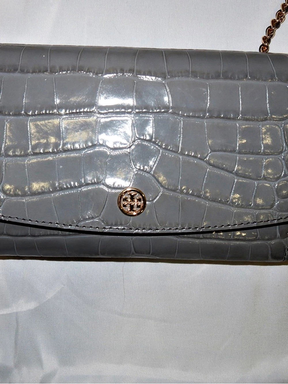 Tory Burch Crocodile-Embossed Chain Shoulder Bag Gray NWT - Picture 2 of 2